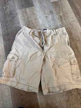 G.H. Bass & Co. Men's Cargo Shorts in Light Beige
